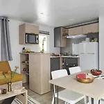 Zecamping 4 A 5km De La Piscine Chauffee Toboggans Dog Friendly Κάμπινγκ *