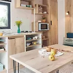 Κάμπινγκ Zecamping 4 A 5km De La Piscine Chauffee Toboggans Dog Friendly Grayan-et-l'Hopital