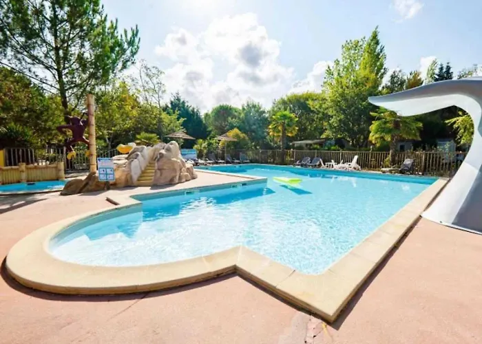 אתר קמפינג Zecamping 4 A 5km De La Piscine Chauffee Toboggans Dog Friendly *