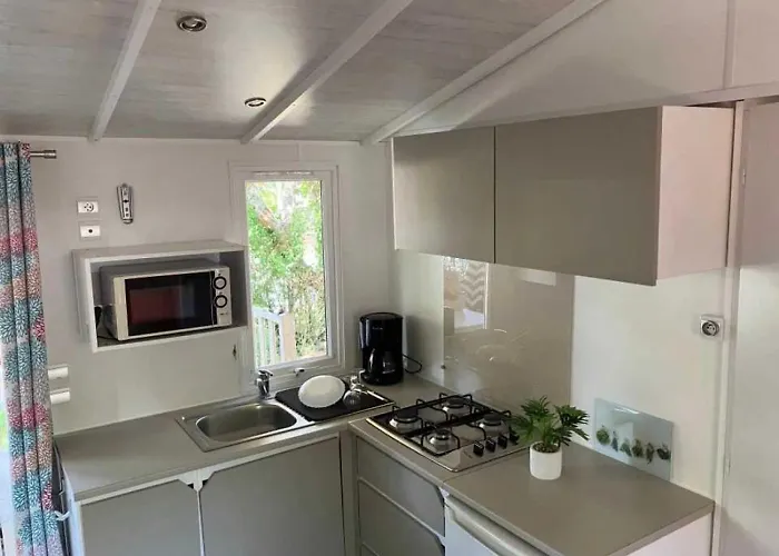 Zecamping 4 A 5km De La Piscine Chauffee Toboggans Dog Friendly אתר קמפינג Grayan-et-l'Hopital